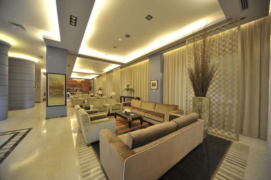 Il Palazzo Hotel And Suites 安曼 外观 照片