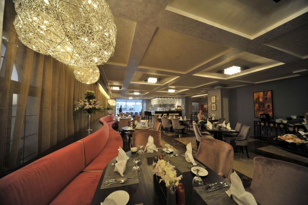 Il Palazzo Hotel And Suites 安曼 外观 照片