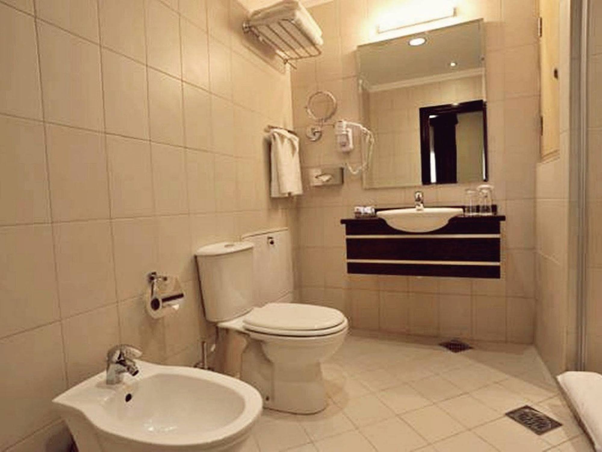 Il Palazzo Hotel And Suites 安曼 外观 照片